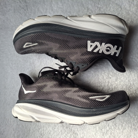 Hoka Clifton 9 Black and White - Women's Size 10 - Picture 2 of 16